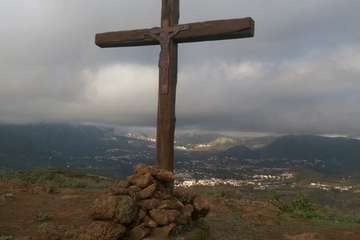 Cruz del siglo, en la cima de Montaña Las Palmas/TA.